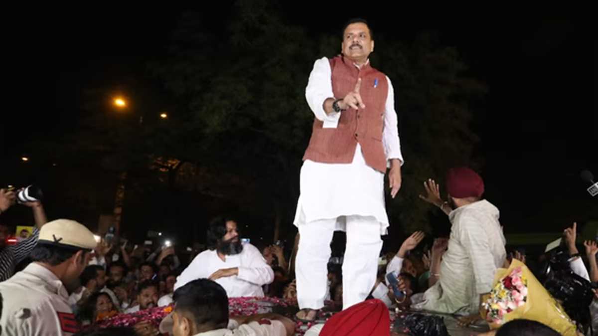 आप सांसद संजय सिंह छह माह बाद जेल से रिहा